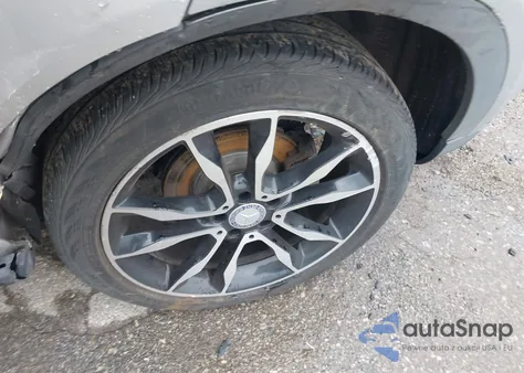 2015 Mercedes-Benz Gla 250 z USA, uszkodzony, nr VIN WDCTG4EB1FJ128030